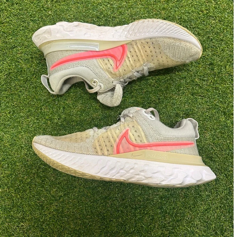 Nike React Infinity Run Flyknit 2 Light Bone Pink CT2423-004 Womens 6.5